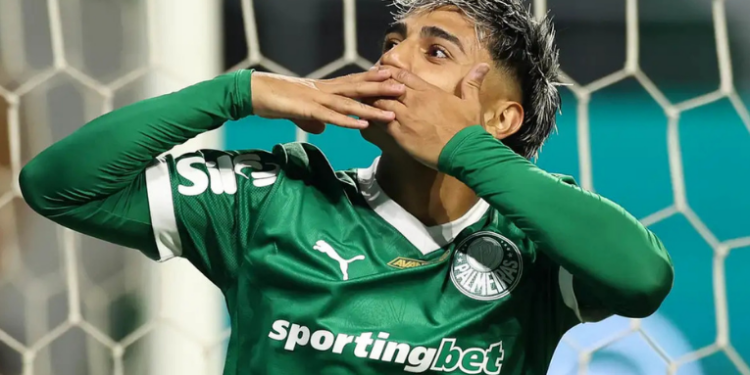 Palmeiras bate o Grêmio e sobe para a 3ª posição no Brasileirão. Botafogo e Corinthians ficam no empate no Nilton Santos, enquanto o Santos reage com um a menos e frustra o Sport na Ilha do Retiro.