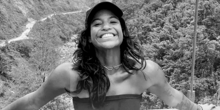Corpo de Juliana Marins passará por nova autópsia no Rio após morte na Indonésia