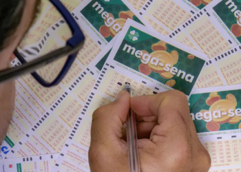 O concurso 2.889 da Mega-Sena sorteia R$ 3,5 milhões nesta quarta-feira (17). Saiba onde e até que horas apostar para concorrer ao prêmio milionário.