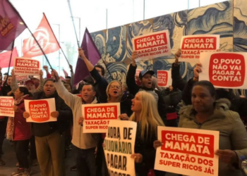 MTST ocupa sede do Itaú BBA em SP e pressiona por justiça tributária