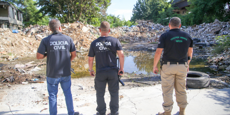 Polícia Civil, Polícia Militar e Inea deflagram ação para reprimir parcelamento de solo em área de proteção ambiental na Zona Oeste