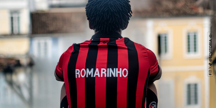 Romarinho, ex-Al-Rayyan, é o novo camisa 7 do Vitória. Jogador espera estar pronto para enfrentar o Palmeiras no Brasileirão.