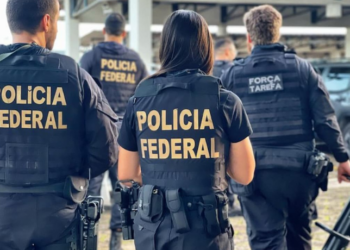 Polícia Federal deflagra operação contra esquema que fraudava benefícios do INSS. Investigações apontam prejuízo superior a R$ 30 milhões com envolvimento de servidores e técnicos.