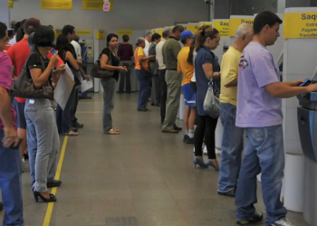 C&M nega vazamento de dados em ataque hacker que desviou R$ 400 milhões via Pix. Transações foram feitas com credenciais reais de instituições financeiras.