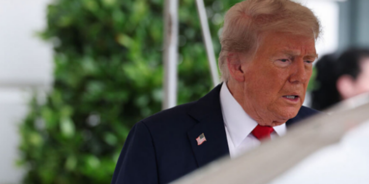 Lula diz que Brasil aplicará Lei de Reciprocidade contra tarifa de 50% imposta por Trump e rebate acusações envolvendo STF, Bolsonaro e redes sociais.