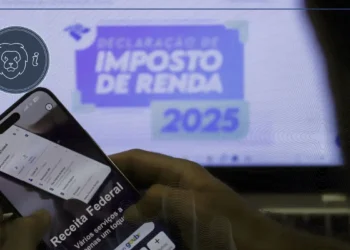 A Receita Federal libera nesta quinta-feira a consulta ao terceiro lote de restituição do Imposto de Renda 2025. Mais de 7 milhões de contribuintes receberão R$ 10 bilhões. Veja como consultar e prazos para pagamento.