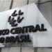 Conheça o Banco Central do Brasil (BACEN): criação, atribuições, regulação do sistema financeiro, política monetária, serviços ao cidadão e influência na economia brasileira.