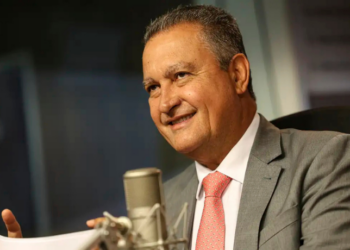 Nova versão do Auxílio Gás será lançada na próxima semana e substituirá repasse fixo por vale-crédito que garante a compra direta do botijão em distribuidoras cadastradas. Medida deve alcançar mais de 20 milhões de famílias até 2026.