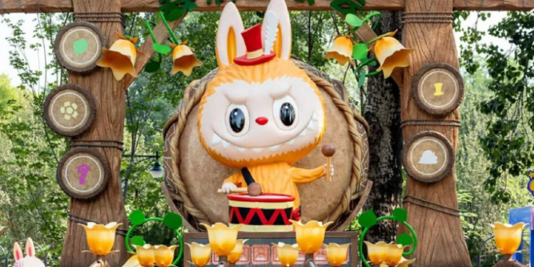 Pop Mart inaugura parque temático em Pequim dedicado aos personagens como Labubu, Molly e Dimoo. Com atrações interativas, loja de colecionáveis e experiências imersivas, espaço se torna novo ponto turístico para fãs da cultura pop.