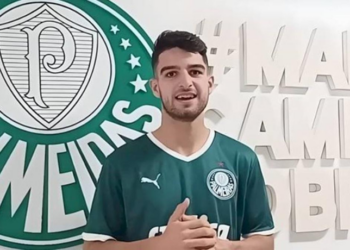 Palmeiras domina Universitario em Lima e vence por 4 a 0 na ida das oitavas da Libertadores. Roque e López comandam a goleada e time praticamente garante vaga nas quartas