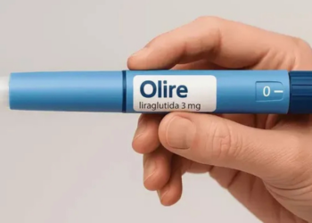Olire, conhecido como “Ozempic brasileiro”, pode retardar o esvaziamento gástrico e interferir na absorção de contraceptivos. Médicos reforçam a necessidade de acompanhamento individualizado.