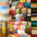 Governo brasileiro envia obras de autores nacionais traduzidas para o árabe a universidades palestinas. Iniciativa promove cultura e reforça solidariedade internacional.