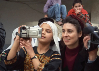 A 5ª Mostra de Cinema Árabe Feminino acontece no Rio, Niterói e Duque de Caxias até 30 de agosto, com filmes inéditos, masterclass de Rania Stephan e programação dedicada à resistência cultural e ao olhar feminino árabe.