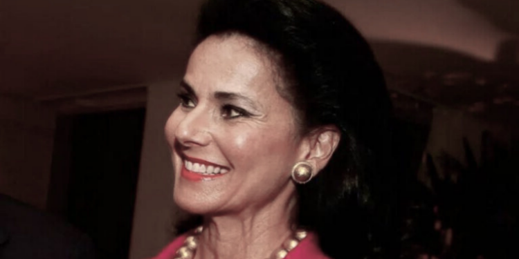 Vicky Safra lidera ranking feminino de bilionárias brasileiras com R$ 120,5 bilhões, seguida por Maria Helena Moraes Scripilliti e Ana Lúcia Villela. Lista da Forbes inclui 60 mulheres, representando 20% do total de bilionários no Brasil.