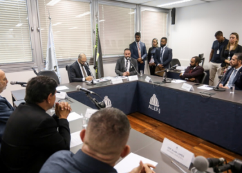 CPI das Câmeras ouve nesta segunda representantes das empresas Gabriel Tecnologias e Grupo Guardião sobre sistemas de videomonitoramento no Rio de Janeiro. Debate inclui segurança, proteção de dados e fiscalização.