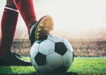 Flamengo enfrenta o Mirassol neste sábado (9), enquanto o Vasco encara o Atlético-MG no domingo (10). Ambos os jogos terão transmissão ao vivo da Rádio Nacional, com narração, comentários e reportagens exclusivas.