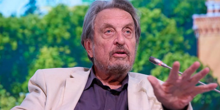 Errol Musk, pai de Elon Musk, disse ao chanceler russo Sergei Lavrov que o Ocidente difunde uma visão distorcida da Rússia e defendeu combater a desinformação.