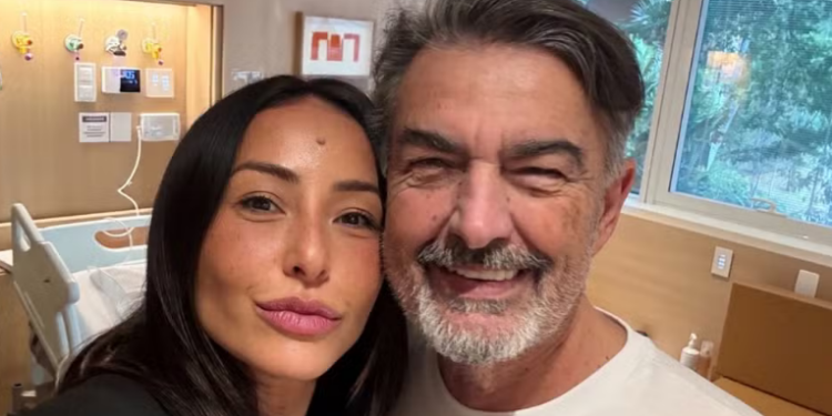 Omar Rahal, pai da apresentadora Sabrina Sato, passou por cirurgia para retirada do pâncreas. Ele já deixou a UTI e segue em recuperação positiva.