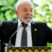 Presidente Lula classifica operação contra o PCC como a maior já feita pelo Estado brasileiro. Ação conjunta mirou esquema de lavagem de dinheiro e adulteração de combustíveis em oito estados.
