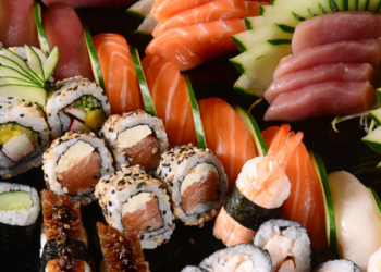 Estudo com mais de 12 mil japoneses mostra que a dieta tradicional e a versão moderna da alimentação japonesa podem ajudar na prevenção da depressão.
