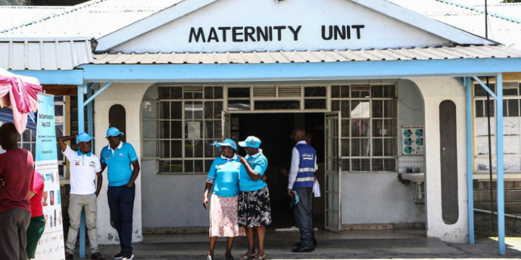 EUA incineram contraceptivos que seriam enviados à África, afetando 1,4 milhão de mulheres. Medida pode causar 174 mil gravidezes indesejadas e 56 mil abortos inseguros.