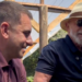 Lula planta uva Vitória no Palácio da Alvorada e envia mensagem a Donald Trump contra possível taxação da fruta. Presidente defende agricultura nacional e elogia a Embrapa.