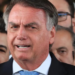 A Polícia Federal encontrou áudio no celular de Jair Bolsonaro em que ele condiciona a anistia para condenados da trama golpista à negociação para suspender tarifas dos EUA sobre produtos brasileiros. Bolsonaro e Eduardo foram indiciados por coação e tentativa de abolição do Estado Democrático de Direito.