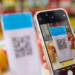 Brasileiros já conseguem pagar com Pix em lojas e restaurantes no Paraguai e na Argentina. Entenda como funciona o sistema e por que ele tem se popularizado.