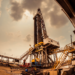 BP Energy anuncia descoberta histórica no pré-sal da Bacia de Santos. Campo gigante pode impulsionar economia, mas exige soluções para lidar com alto teor de CO₂. Veja o que está em jogo para o Brasil.