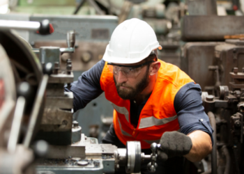 A produção industrial da Alemanha caiu 1,9% em junho ante maio, segundo o Destatis. Queda foi maior que a esperada e mostra desaceleração na indústria alemã.