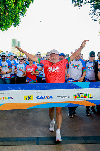 Presidente da República, Luiz Inácio Lula da Silva, durante a participação na Corrida e Caminhada MEC 95 anos, na Esplanada dos Ministérios. Brasília - DF.