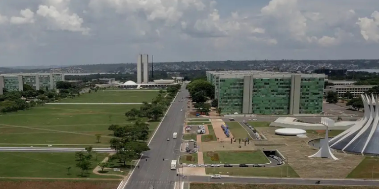 O Ministério da Gestão publicou a nomeação de 279 aprovados no Concurso Nacional Unificado (CNU) para analista de infraestrutura. Veja áreas, próximos passos e regras para posse.