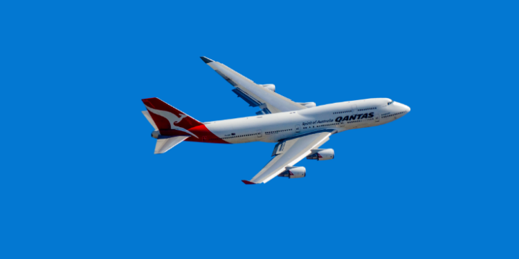 A queda sazonal das passagens aéreas em agosto levou à deflação no grupo Transportes do IPCA, segundo dados do IBGE. Recuo ajudou a reduzir a pressão sobre a inflação.
