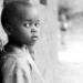 IBGE revela que, em 2024, 1,65 milhão de crianças e adolescentes estavam em trabalho infantil. Dois terços eram meninos pretos ou pardos, e a maior parte atuava no comércio e agricultura.