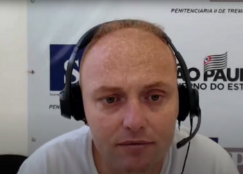 Walter Delgatti Neto declarou à CCJ que Carla Zambelli o contratou para invadir sistemas da Justiça e desacreditar urnas eletrônicas. Deputada foi condenada pelo STF a 10 anos de prisão.