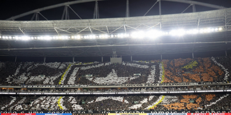 Botafogo e Vasco se enfrentam nesta quinta-feira no Nilton Santos pelas quartas de final da Copa do Brasil; torcida prepara show pirotécnico e ‘Rua de Fogo’.