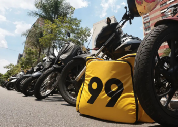 Motociclistas do 99Moto no Rio terão acesso inédito a relatórios com telemetria que avaliam seu comportamento no trânsito. Ação visa segurança e redução de acidentes.