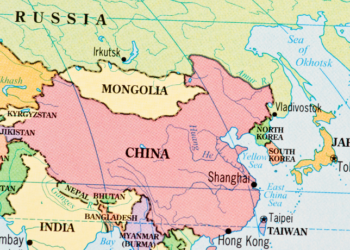 Empréstimos na China somaram 590 bilhões de yuans em agosto, acima de julho, mas abaixo da previsão de 800 bilhões; base monetária (M2) cresce 8,8% e sinaliza recuperação econômica gradual