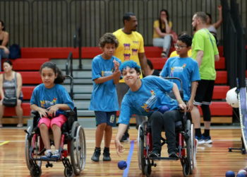 Festival Paralímpico 2025 reúne jovens entre 7 e 23 anos para vivência em esportes adaptados em 105 cidades do Brasil. Inscrições gratuitas seguem abertas em SP.