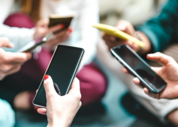 Defesa Civil testa novo sistema de alertas no DF e assusta moradores com sirenes nos celulares; serviço começa em outubro em quatro estados.