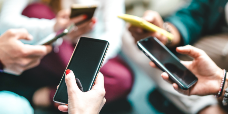 Defesa Civil testa novo sistema de alertas no DF e assusta moradores com sirenes nos celulares; serviço começa em outubro em quatro estados.