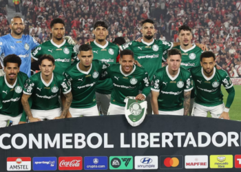 A Conmebol oficializou datas, horários e canais das semifinais da Libertadores 2025. Fla enfrenta Racing e Palmeiras duela com LDU por vaga na final em Lima.