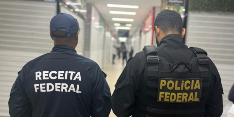 Polícia Federal e Receita Federal deflagram Operação Cassandra, desmantelando organização criminosa transnacional de tráfico sexual e lavagem de dinheiro. 5 prisões e 30 buscas em 6 estados brasileiros e na Irlanda.