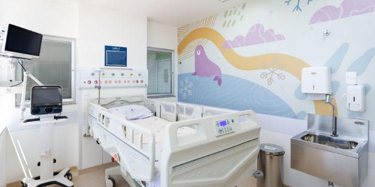 Hospital do Andaraí, no Rio de Janeiro, entrega novas instalações em ortopedia, Centro de Tratamento de Queimados e cozinha. Investimento federal de R$ 600 milhões amplia atendimento e moderniza unidade.