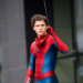 Tom Holland foi hospitalizado com concussão leve durante as filmagens de “Homem-Aranha: Um Novo Dia” em Glasgow. A Sony e a Marvel avaliam os próximos passos da produção.