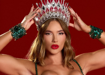 Virginia Fonseca é coroada rainha de bateria da Grande Rio para o Carnaval 2026 em meio a vaias e polêmicas. Influenciadora firma acordo milionário com a escola e promete dois anos de reinado na Sapucaí.