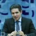 Hugo Motta reafirma defesa da PEC da Blindagem, negando que ela proteja deputados de crimes comuns. Projeto está na pauta do Senado e enfrenta forte resistência após protestos em várias capitais.