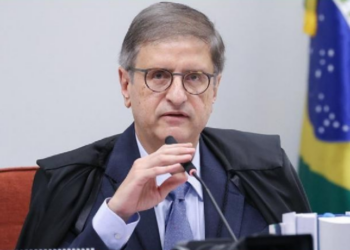 O procurador-geral da República, Paulo Gonet, pediu a condenação de Jair Bolsonaro e outros sete envolvidos em suposta tentativa de golpe de Estado pós-eleições de 2022, afirmando a existência de um "plano sistemático de ataque" e a natureza "punível" do "autogolpe".