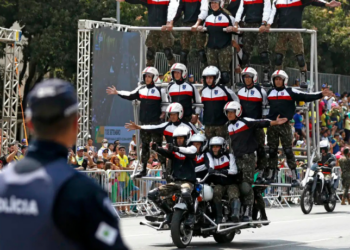 O desfile de 7 de Setembro em Brasília terá como tema "Brasil Soberano", com ênfase na soberania nacional, COP30 e PAC. Confira a programação e regras de acesso.