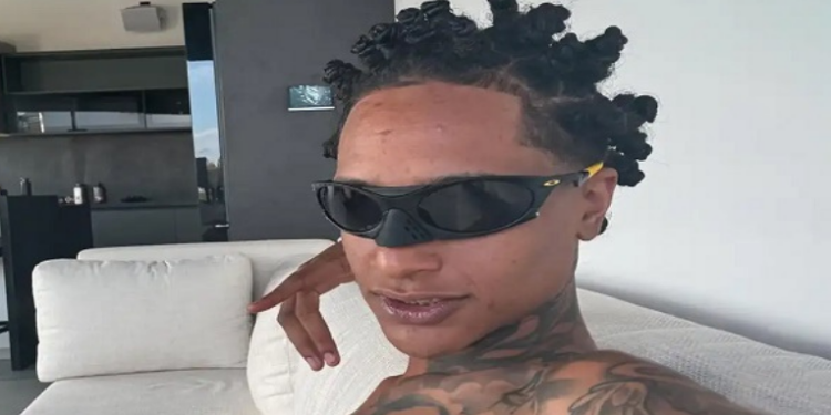Superior Tribunal de Justiça determina liberdade do rapper Oruam, investigado por tráfico e resistência no Rio de Janeiro. Ele estava detido desde julho em penitenciária fluminense.